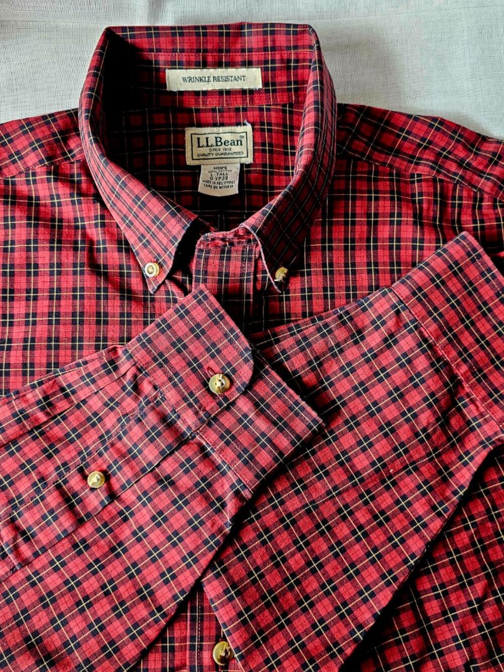 Classic L.L. Bean Men's Long Sleeves Plaid Button Up Size L Tall red black shirt
